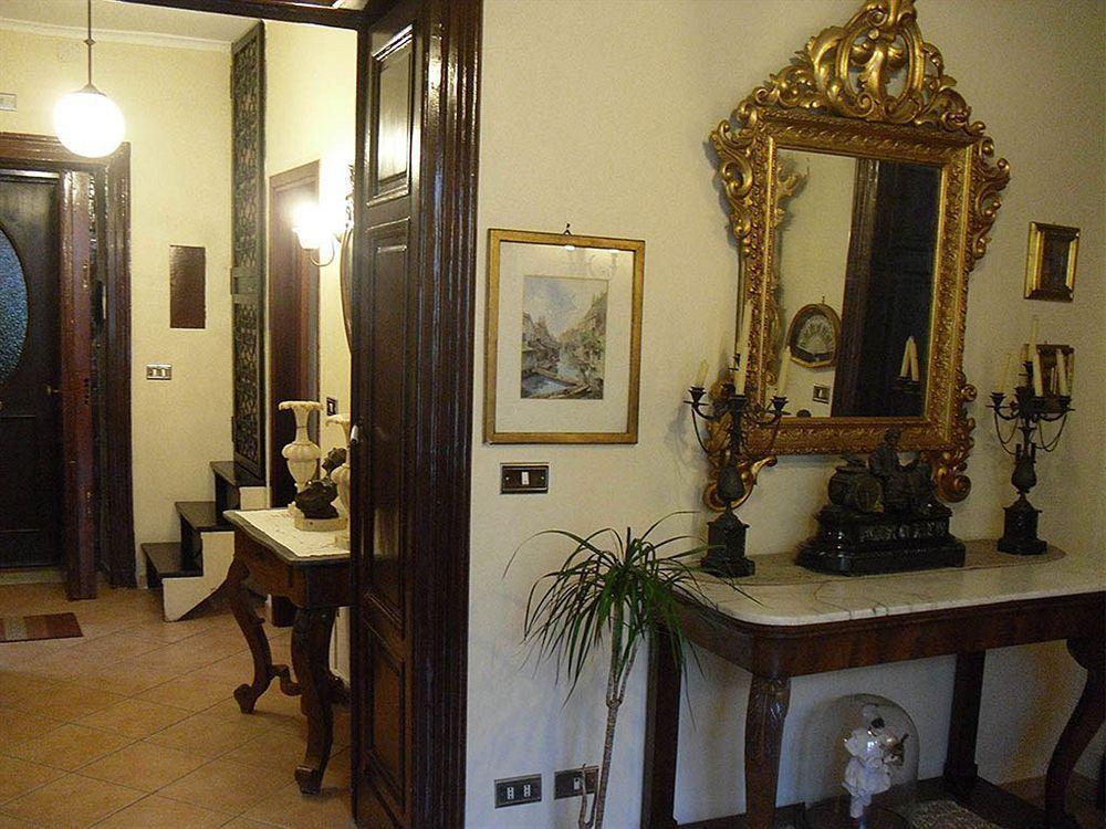 Bed And Breakfast I Vicoletti Di Napoli Exterior foto